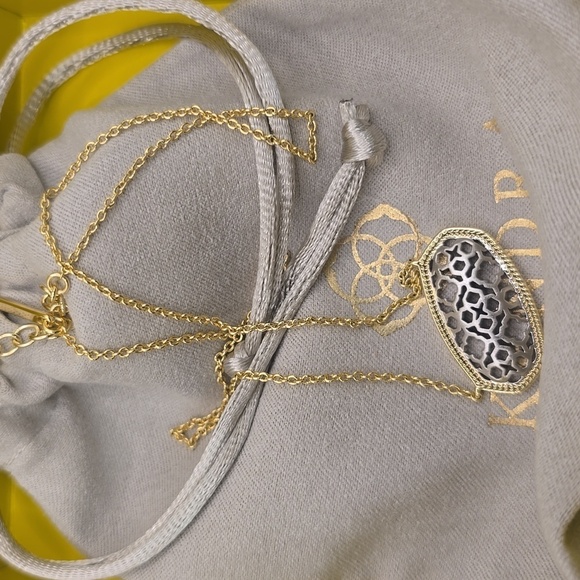 Kendra Scott Dollie Pendant Necklace   Gold-Silver Tone with Box - Picture 2 of 3